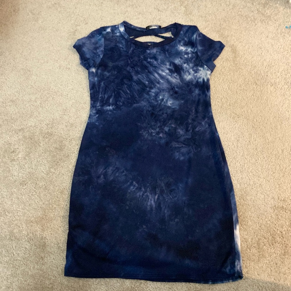 Body-con Blue Tie-dye Dress with Ripped Back Design